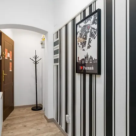 Apartment Deluxe Old Town By Renters