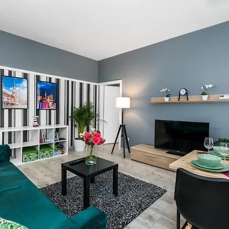 Apartment Deluxe Old Town By Renters