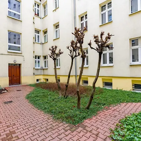 Deluxe Old Town By Renters דירה *