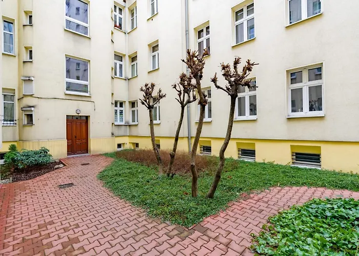 Deluxe Old Town By Renters דירה *