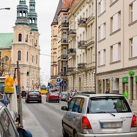 Deluxe Old Town By Renters Apartman